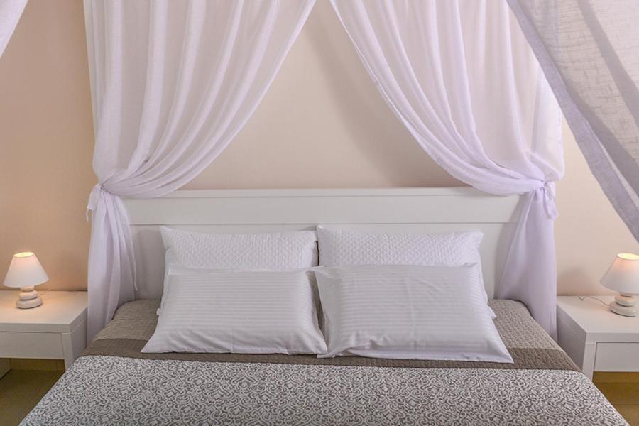 Our Villa Santorini อาโกรตีรี ภายนอก รูปภาพ